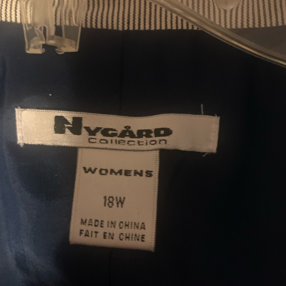 Striped navy jacket - Picture 7 of 8